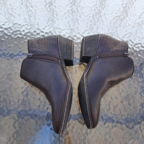 NEW Fergalicious by Fergie - ankle boots - Picture 4 of 9